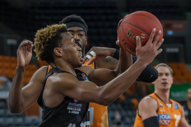 展现出的成 展现出的成